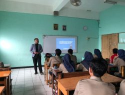 Kritisitas Digital Penting Dipahami Siswa Dalam Banjir Informasi