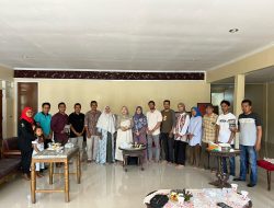 Budayawan Bima Launching Buku Sejarah, dengan Judul KORE Eksistensi Kerajaan Sanggar dalam Sejarah dan Budaya