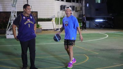 Menpora Dito dan Denny Sumargo Adul Skill Basket