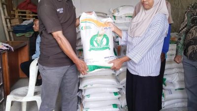 Bansos Beras 10Kg Mulai Didistribusikan di Sumedang