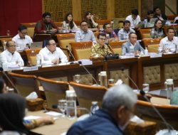 Komisi X DPR RI Lakukan Raker Bahas Permohonan Naturalisasi Pemain sepak Bola