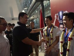 Menpora Dito Sambut Kedatangan Jonatan Christie, Anthony Sinisuka Ginting dan Fajar Alfian