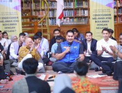 Menpora Dito Luncurkan Program Diskusi Publik di Perpustakaan Habibie Ainun