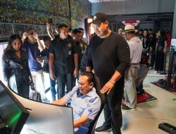 Menpora Dito Hadiri Grand Opening Tournament P1 Digital Motorsport di Blackstone Garage