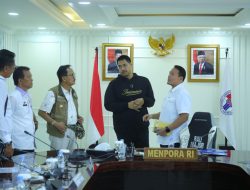 Menpora Dito Dukung Pengembangan Olahraga Surfing di Kab Pesisir Barat