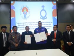 Menpora Dito Tandatangani Nota Kesepahaman dengan Ephorus HKBP Robinson Butarbutar