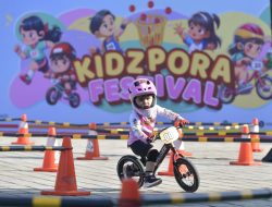 Didampingi Istri, Menpora Dito Hadiri ‘Kidzpora’ Festival Kemenpora