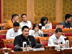 Menpora Dito Bahas Naturalisasi Tiga Atlet Sepak Bola Diaspora di Rapat Kerja DPR RI