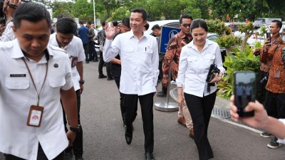 Wamenpora Taufik Hadiri Rapat Terbatas Bersama Presiden Prabowo di Istana Kepresidenan