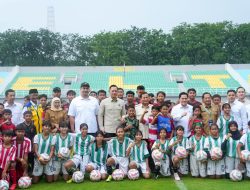 Dampingi Presiden Prabowo, Menpora Dito Hadiri Peresmian 17 Stadion Berstandar Internasional di Sidoarjo