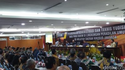 Ketua MA kepada Hakim: Anda Hidup Seperti di Akuarium, Hati-Hati di Era Digital