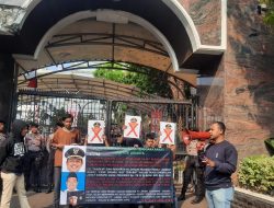 Puluhan Mahasiswa NTB Demo di Kejagung, Tuntut Usut Dugaan Korupsi Bupati Lombok Barat