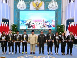 Prabowo Wujudkan Janji, Atlet Peraih Emas SEA Games 2025 Terima Bonus Rp1 Miliar
